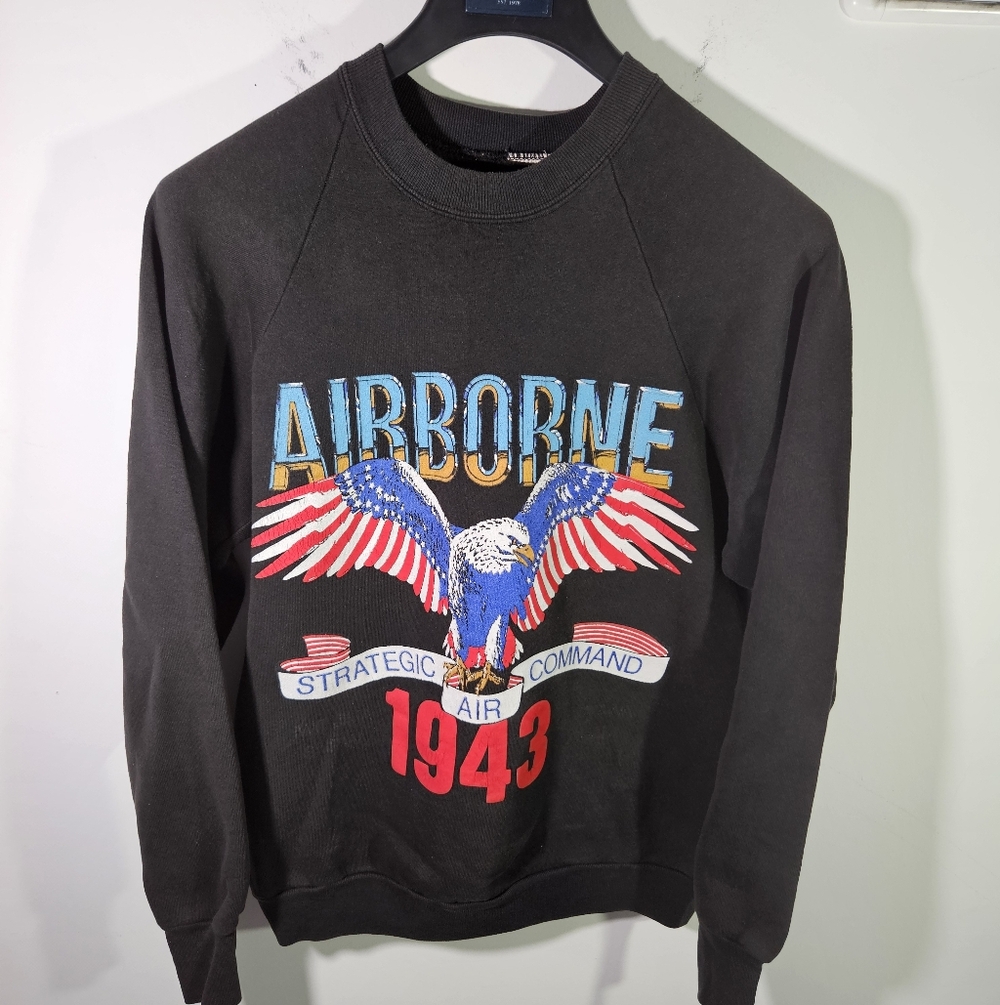 RARE Vintage 80s US Military Strategic Air Command 1943 WW2 Crewneck Sweatshirt!